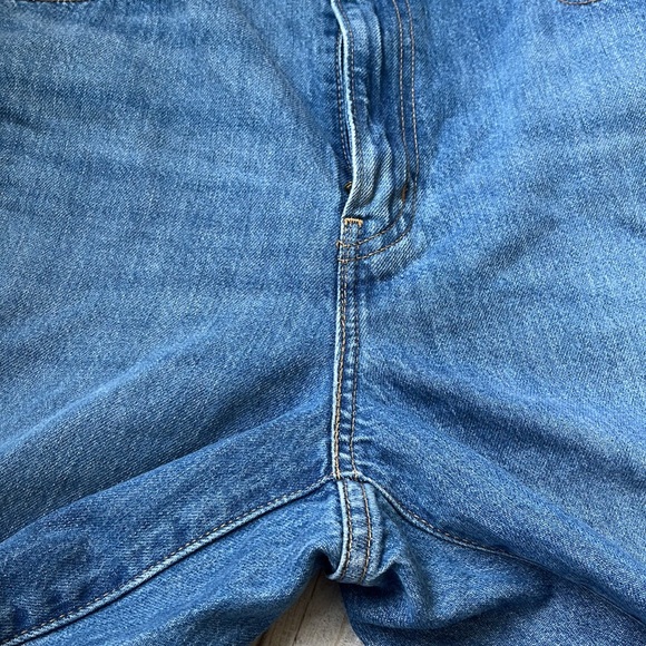 Levi’s high waisted straight jeans size 31 length 31. Excellent condition. - Picture 6 of 7